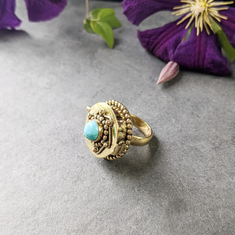 🦋LAST🦋 NWT Baizaar Turquoise Stone Poison Ring, Size 5.75